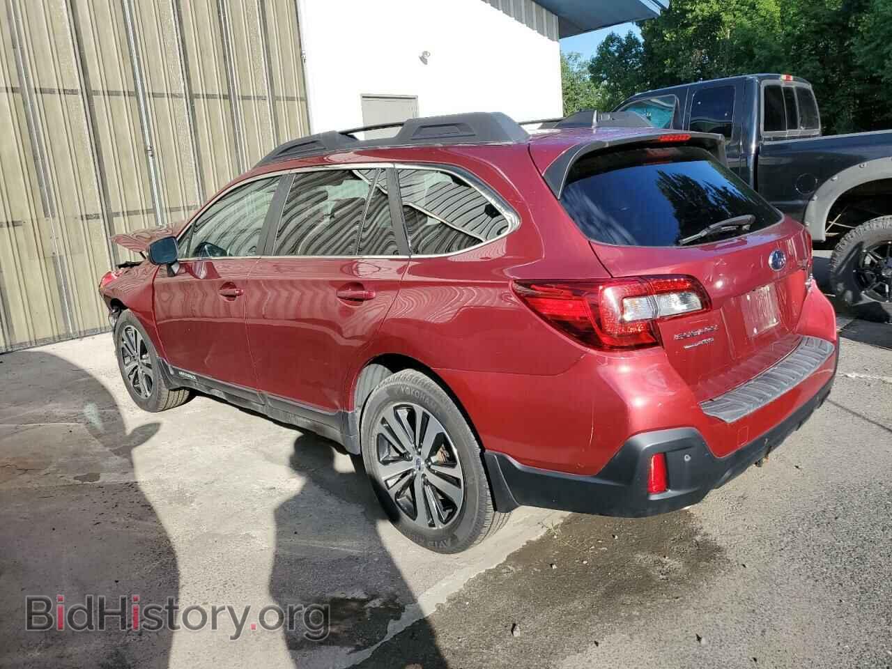 2018 SUBARU OUTBACK - VIN: 4S4BSENC9J3229632 - Фото 2