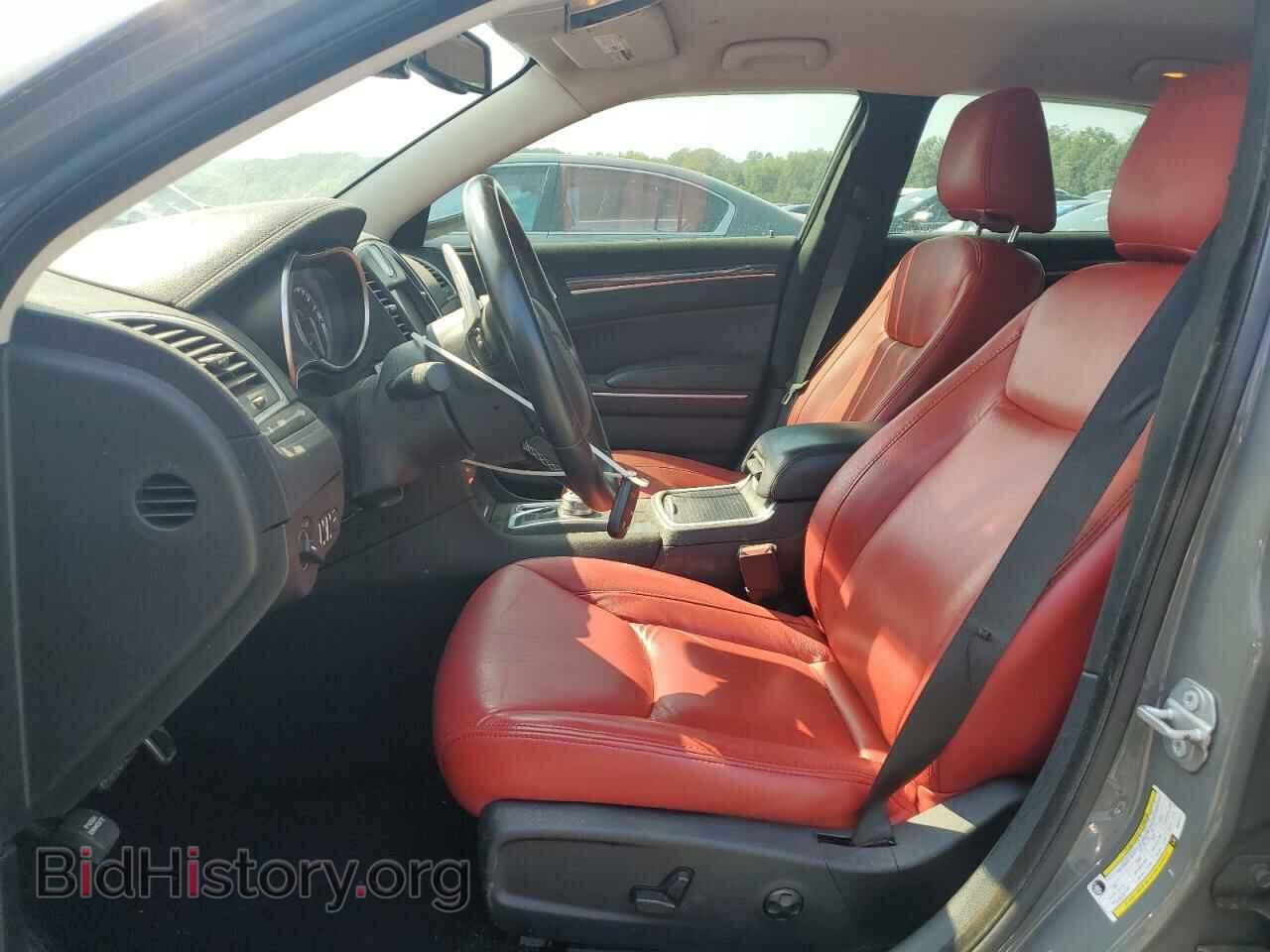 2019 CHRYSLER 300 - VIN: 2C3CCAAG6KH612177 - Фото 7