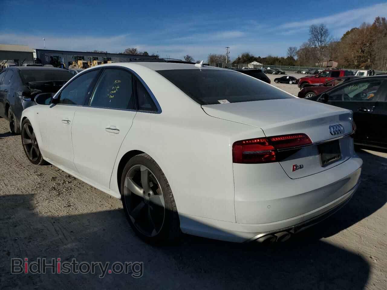 2016 AUDI S8 - VIN: WAUJSAFD4GN006411 - Фото 2
