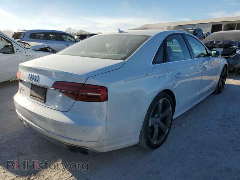 2016 Audi S8 (VIN WAUJSAFD4GN006411) — photo 3 of 12