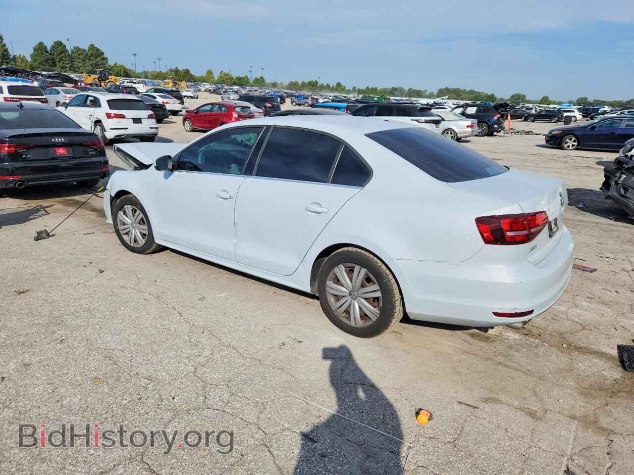 2017 VOLKSWAGEN JETTA - VIN: 3VW2B7AJ2HM276088 - Photo 2
