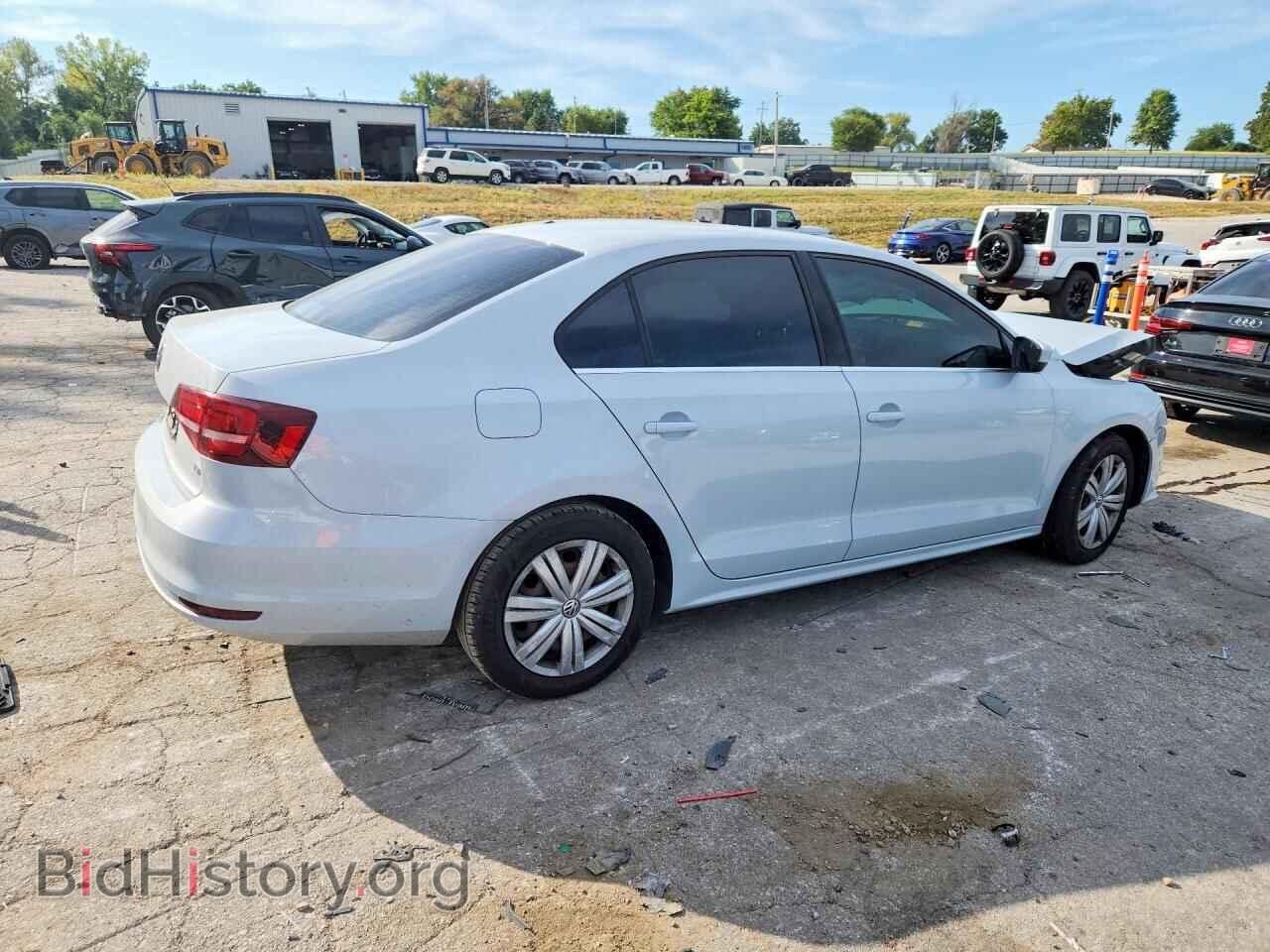 2017 VOLKSWAGEN JETTA - VIN: 3VW2B7AJ2HM276088 - Photo 3