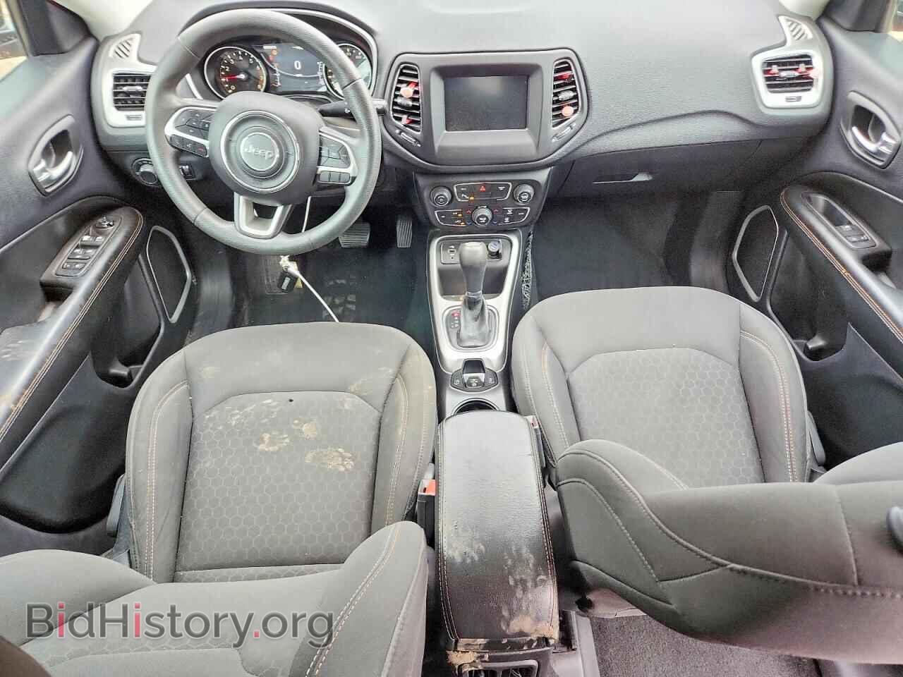 2018 JEEP COMPASS - VIN: 3C4NJCABXJT286111 - Photo 8
