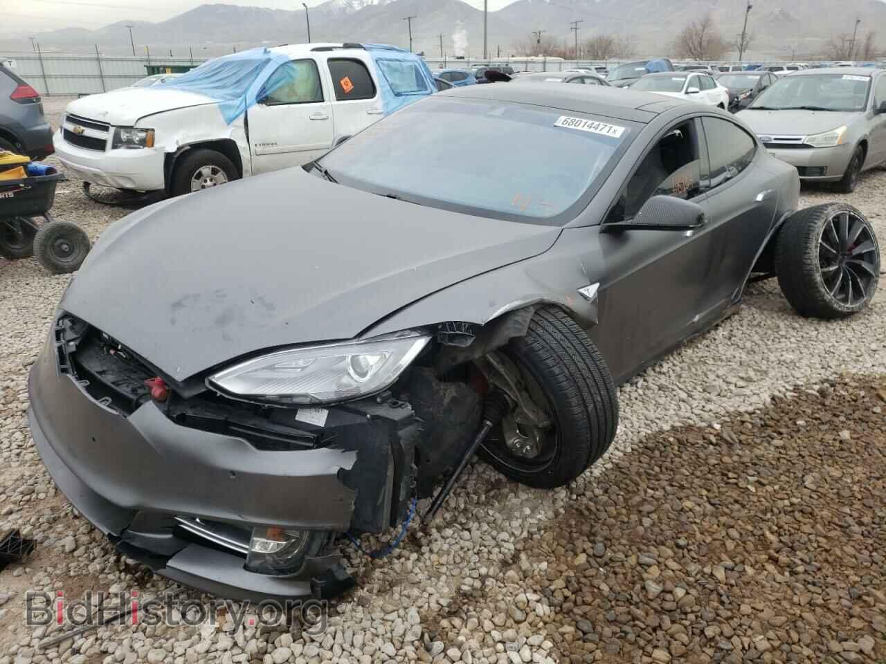 2015 TESLA MODEL S - VIN: 5YJSA1H49FF081349 - Фото 2
