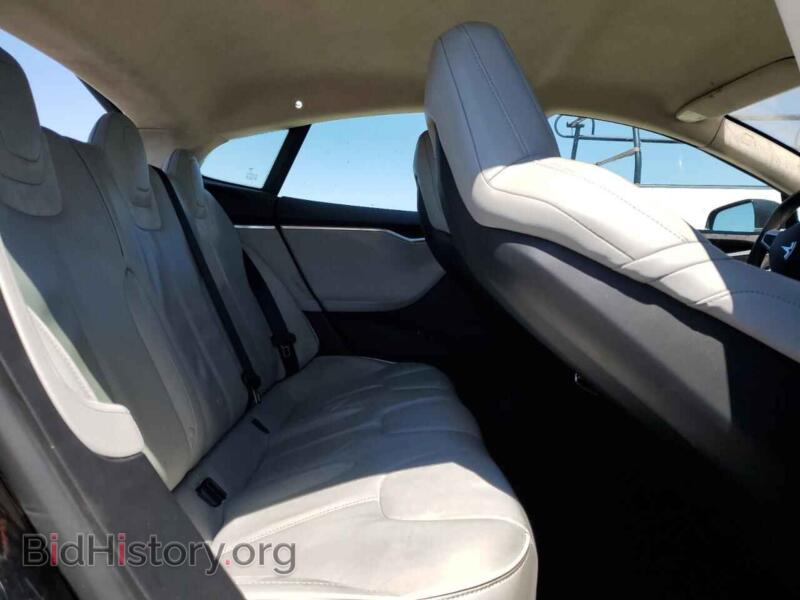 2013 Tesla MODEL S (VIN 5YJSA1DP7DFP07221) — фото 10 из 13