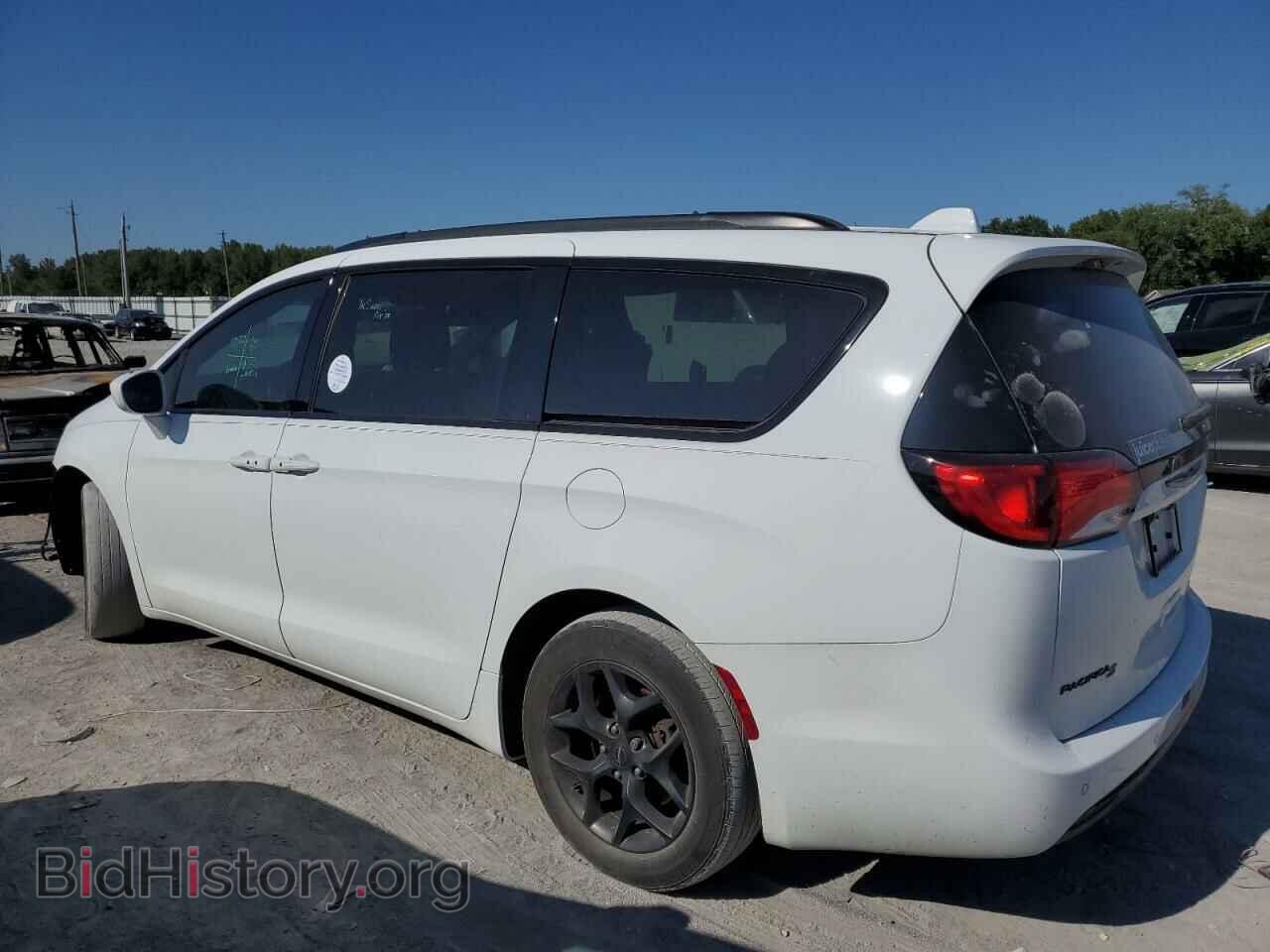 2018 CHRYSLER PACIFICA - VIN: 2C4RC1FG9JR306033 - Фото 2