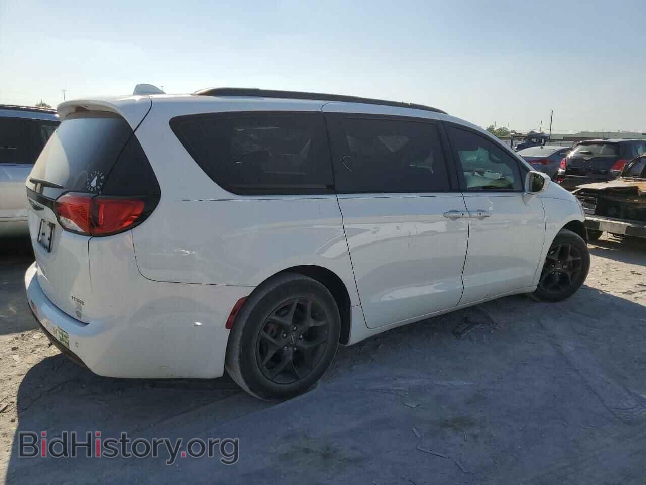 2018 CHRYSLER PACIFICA - VIN: 2C4RC1FG9JR306033 - Фото 3