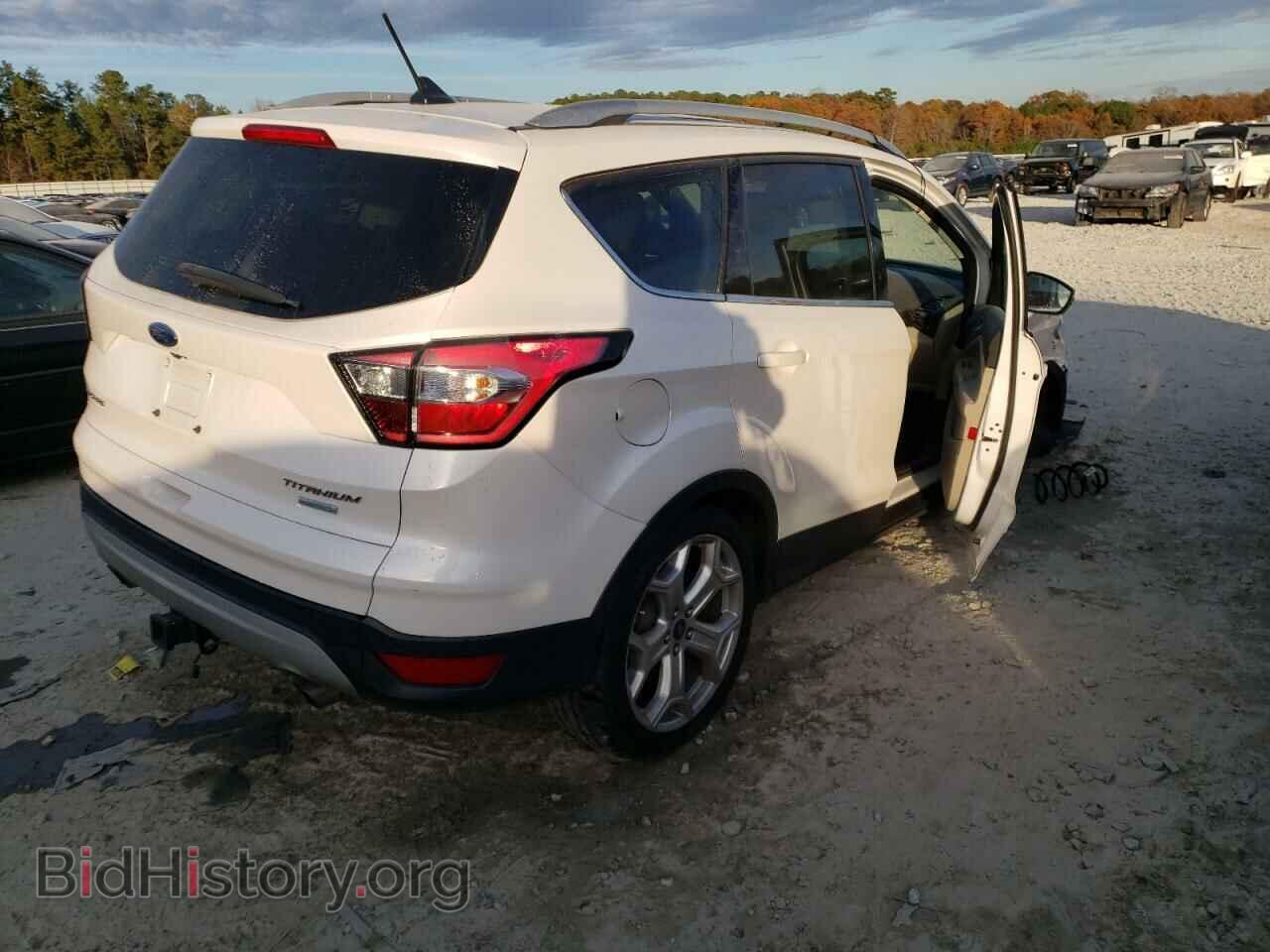 2018 FORD ESCAPE - VIN: 1FMCU9J96JUB53331 - Фото 3