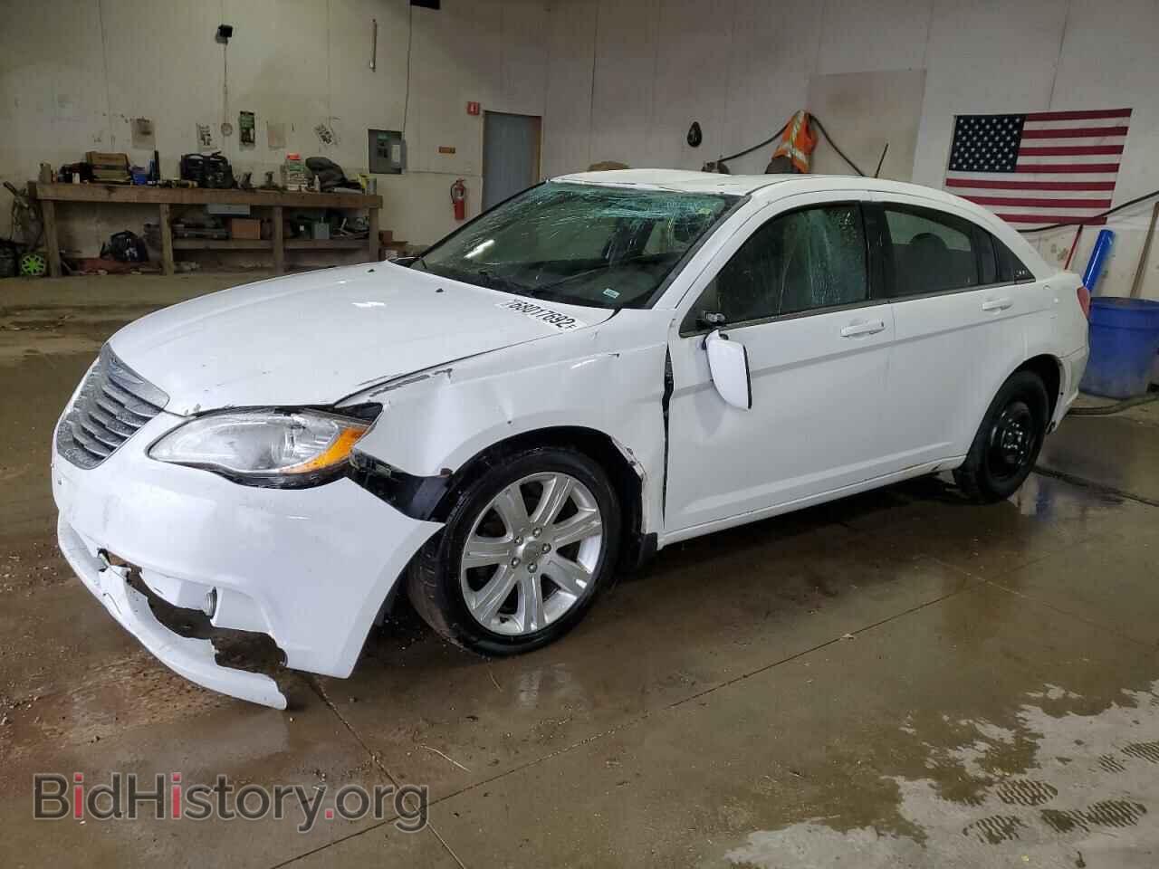 Photo 1C3CCBBBXDN605882 - CHRYSLER 200 2013