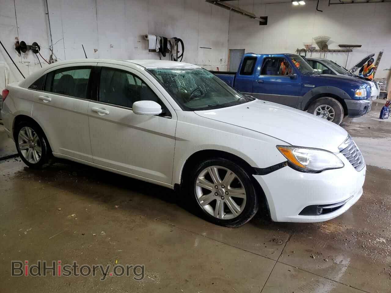 2013 CHRYSLER 200 - VIN: 1C3CCBBBXDN605882 - Фото 4