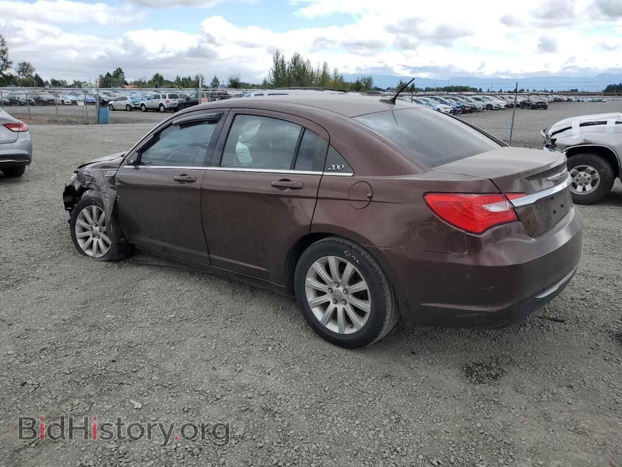 2013 CHRYSLER 200 - VIN: 1C3CCBBB0DN585836 - Фото 2