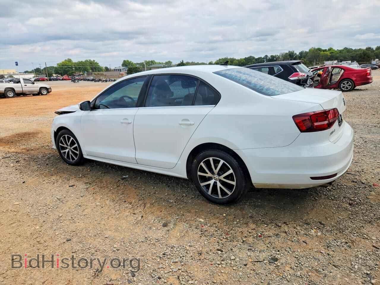 2017 VOLKSWAGEN JETTA - VIN: 3VWDB7AJ9HM265078 - Фото 2