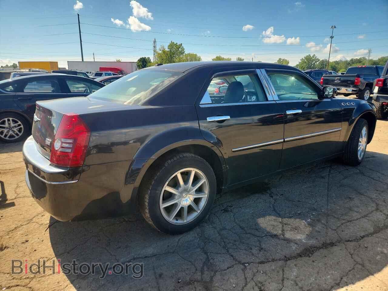2009 CHRYSLER 300 - VIN: 2C3KK53V99H586170 - Фото 3