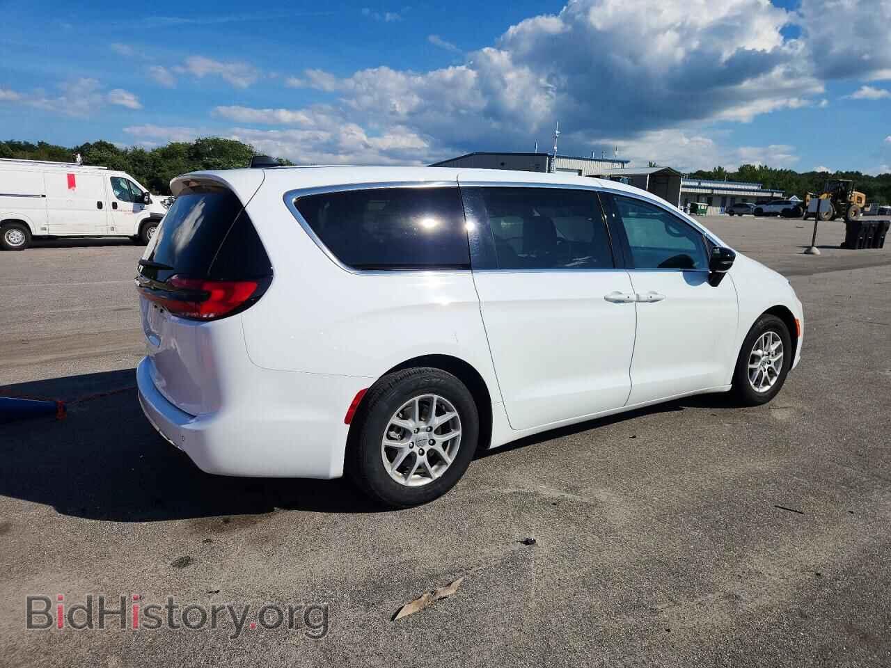 2024 CHRYSLER PACIFICA - VIN: 2C4RC1BG3RR182276 - Photo 3