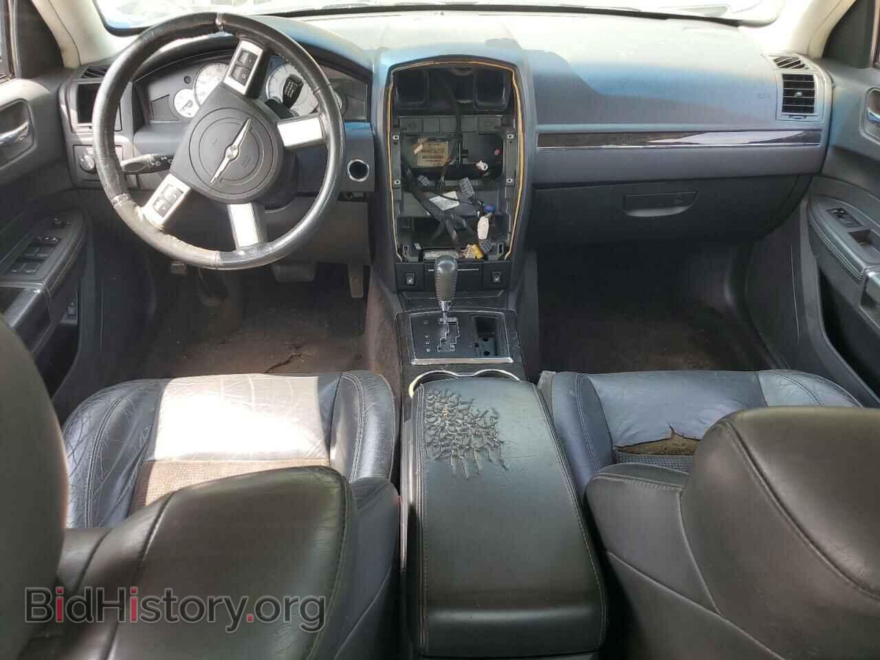 2010 CHRYSLER 300 - VIN: 2C3CA9CT9AH270723 - Фото 8