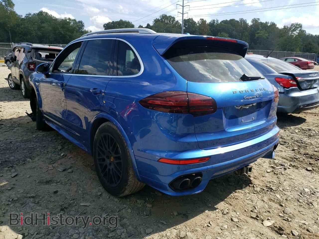 2017 PORSCHE CAYENNE - VIN: WP1AD2A24HLA81050 - Фото 2