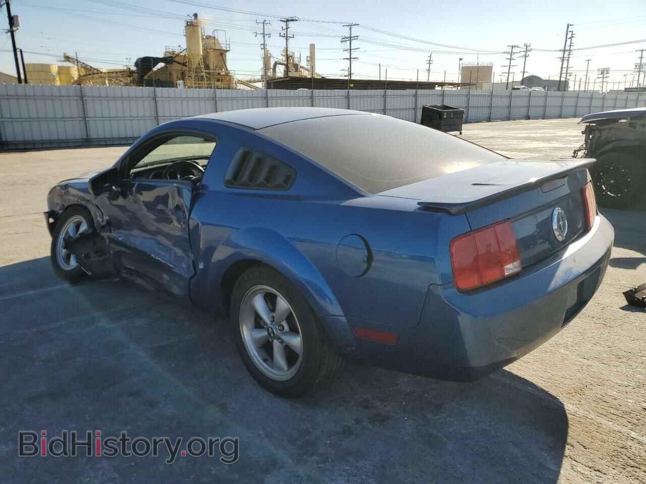 2007 FORD MUSTANG - VIN: 1ZVFT80N775320244 - Фото 2
