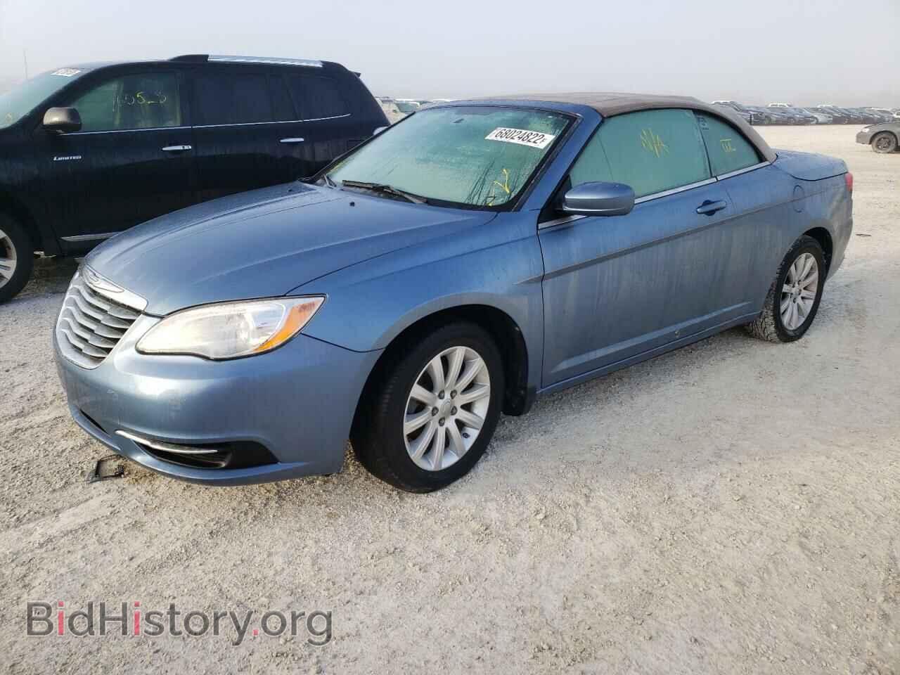 Photo 1C3BC2EBXBN605823 - CHRYSLER 200 2011