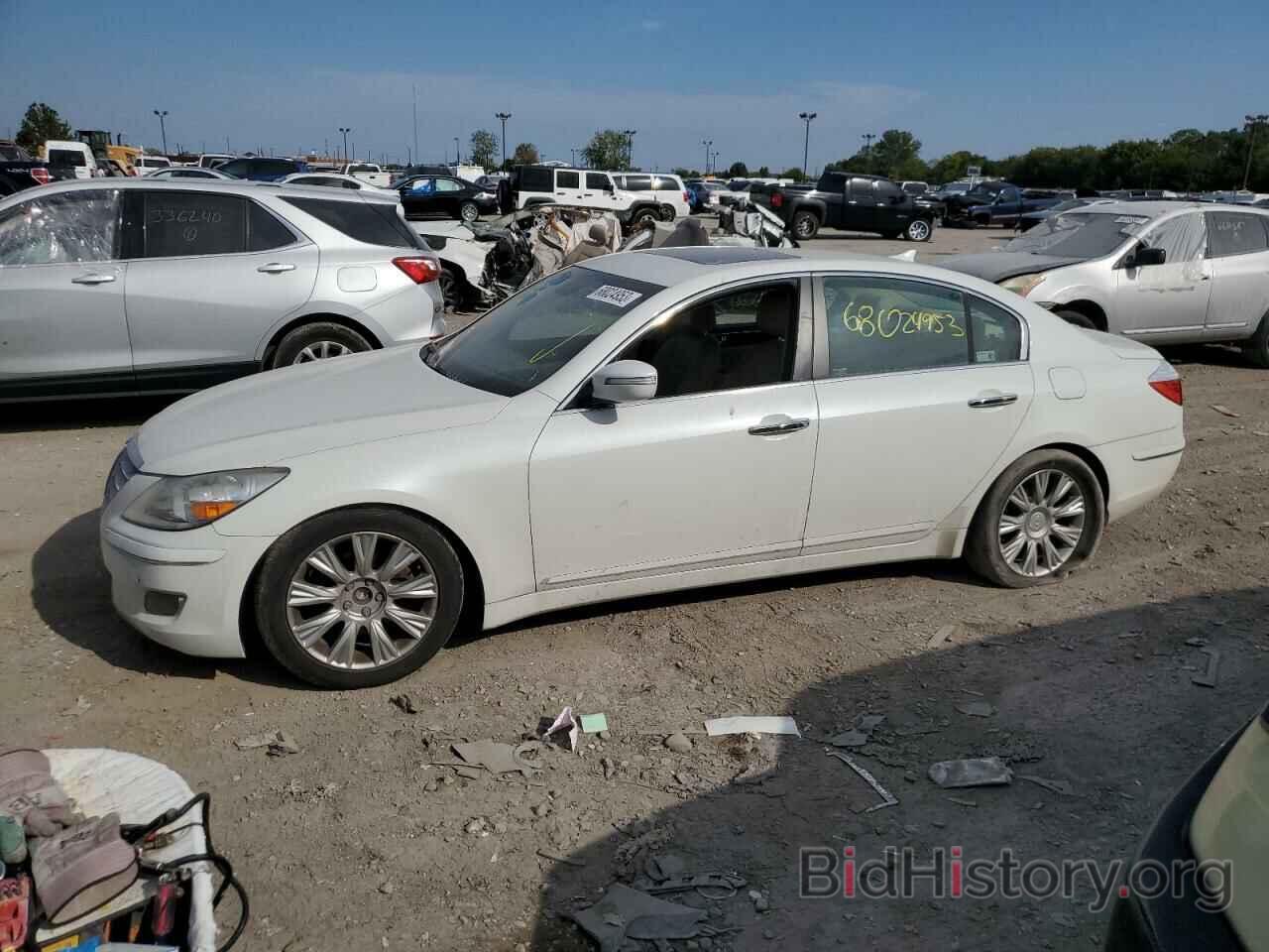 Photo KMHGC46E59U062821 - HYUNDAI GENESIS 2009