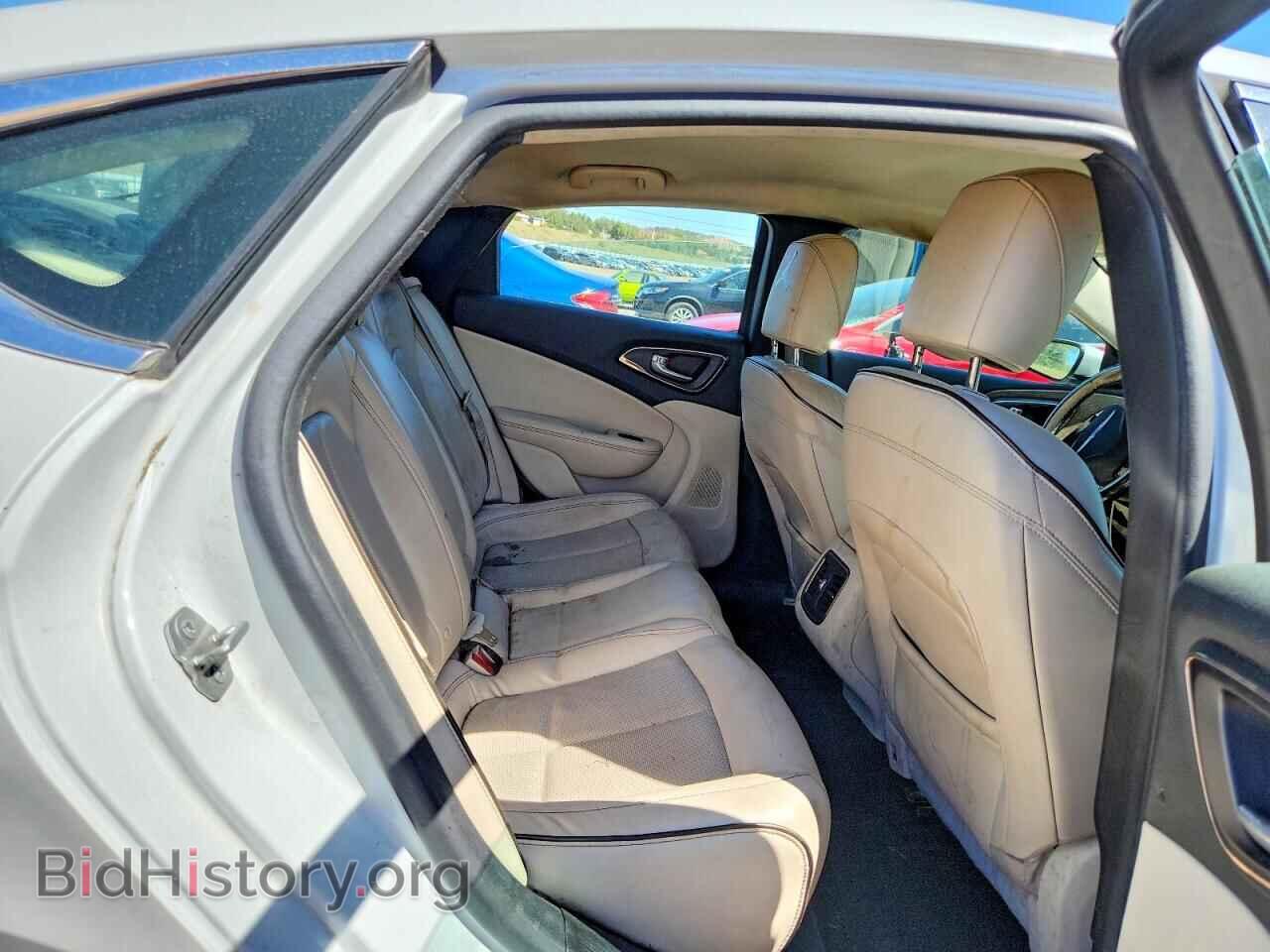 2015 CHRYSLER 200 - VIN: 1C3CCCEG4FN648484 - Photo 10