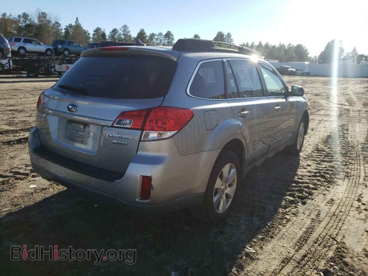 2011 SUBARU OUTBACK - VIN: 4S4BRDJC2B2321930 - Photo 4