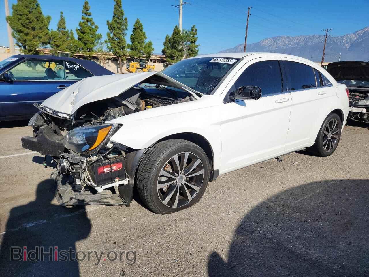 Фотография 1C3BC8FG7BN611205 - CHRYSLER 200 2011
