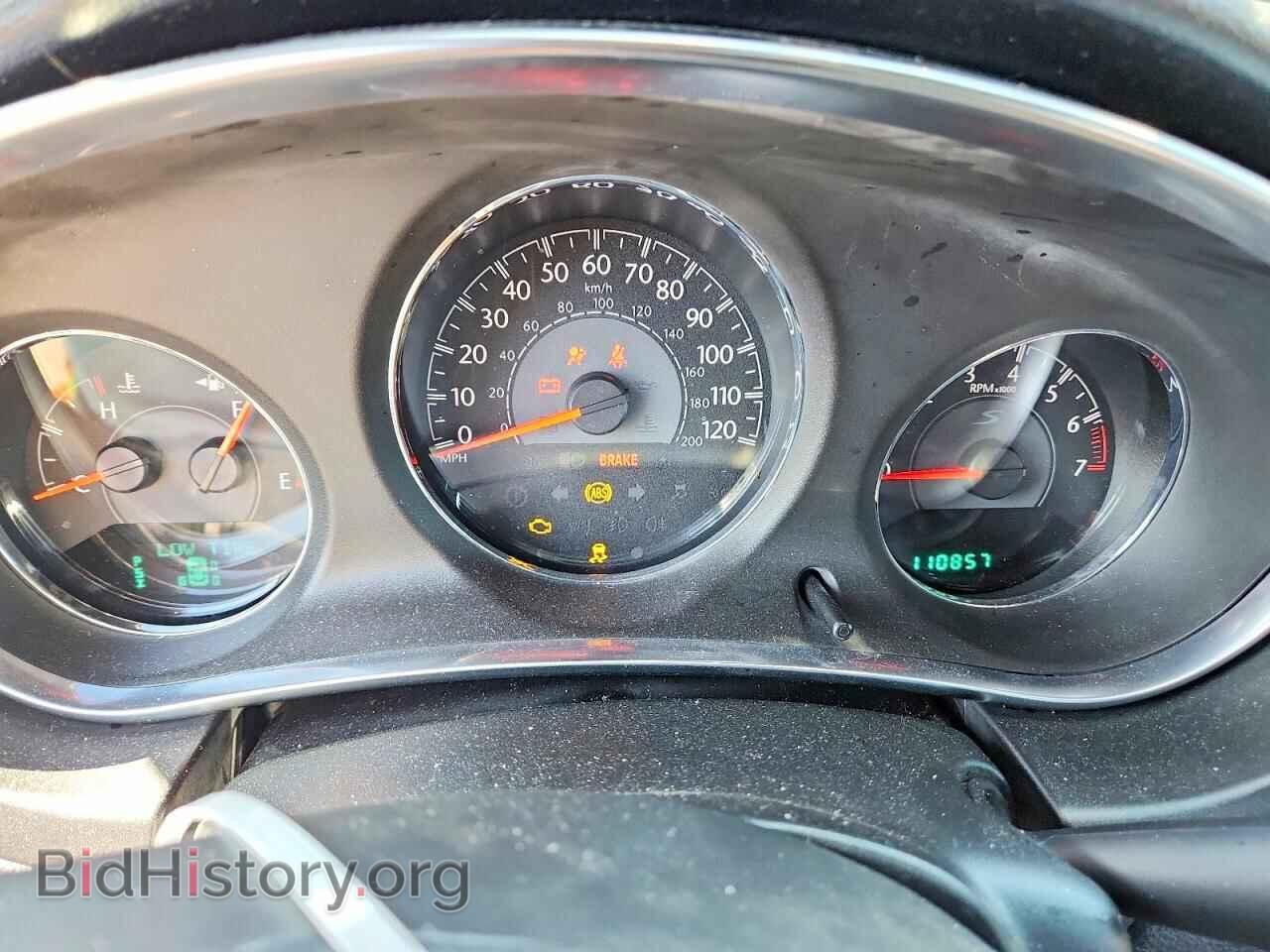 2011 CHRYSLER 200 - VIN: 1C3BC8FG7BN611205 - Photo 9