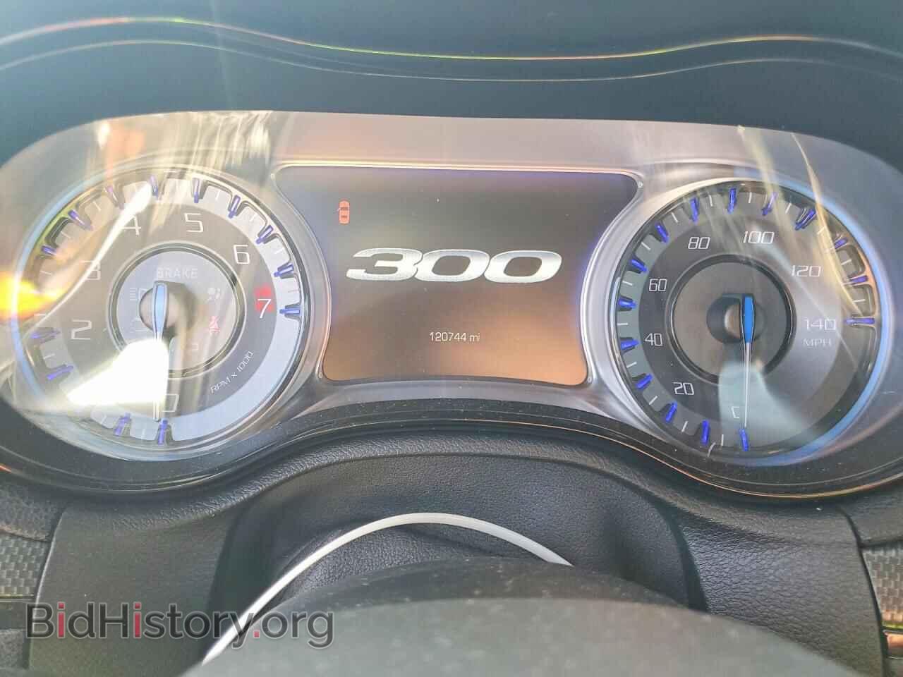 2016 CHRYSLER 300 - VIN: 2C3CCAGG7GH248883 - Photo 9