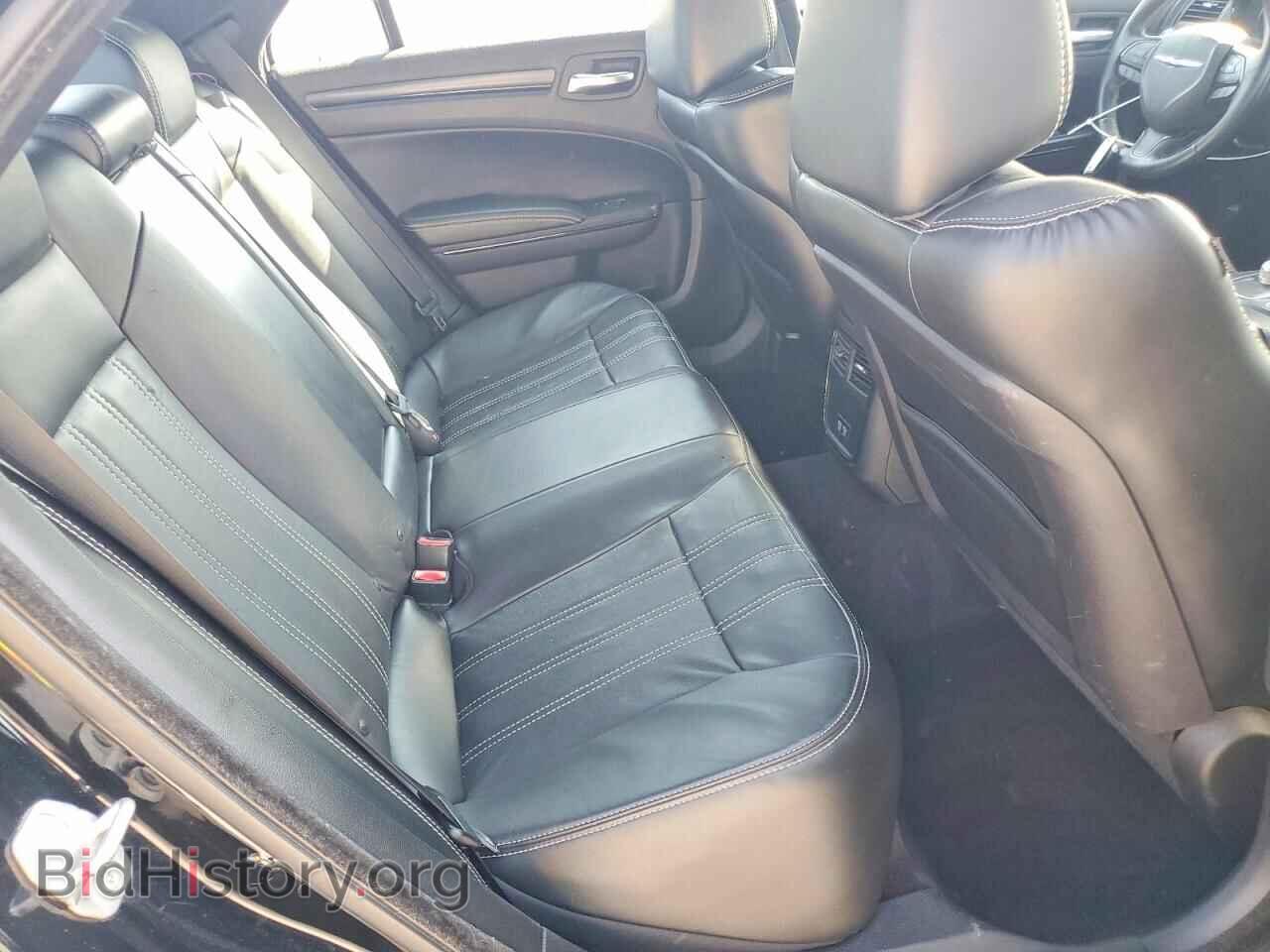 2016 CHRYSLER 300 - VIN: 2C3CCAGG7GH248883 - Photo 10