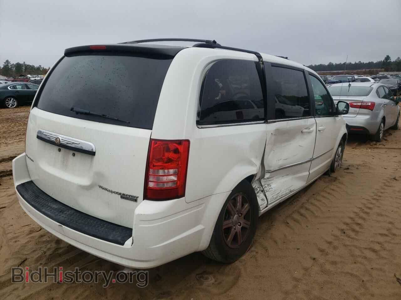 2010 CHRYSLER MINIVAN - VIN: 2A4RR5D11AR432191 - Фото 4