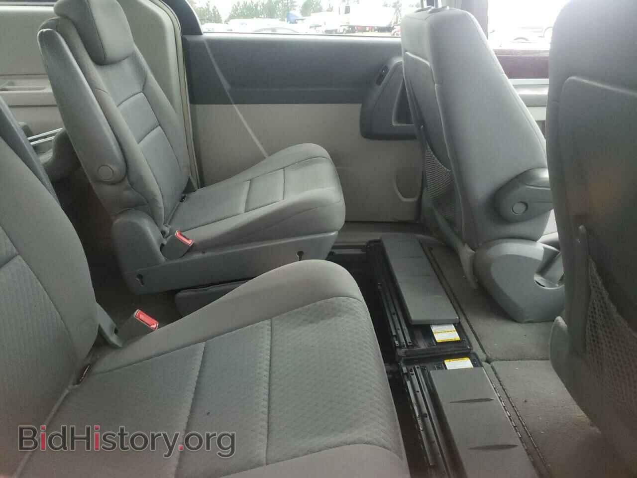 2010 CHRYSLER MINIVAN - VIN: 2A4RR5D11AR432191 - Фото 6