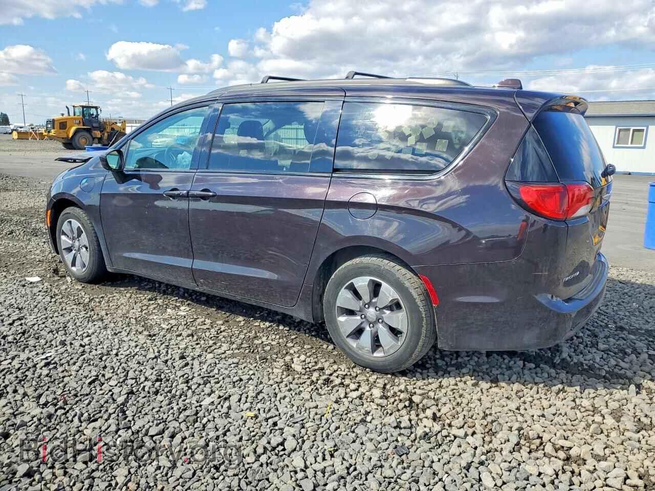 2018 CHRYSLER PACIFICA - VIN: 2C4RC1L72JR359323 - Photo 2
