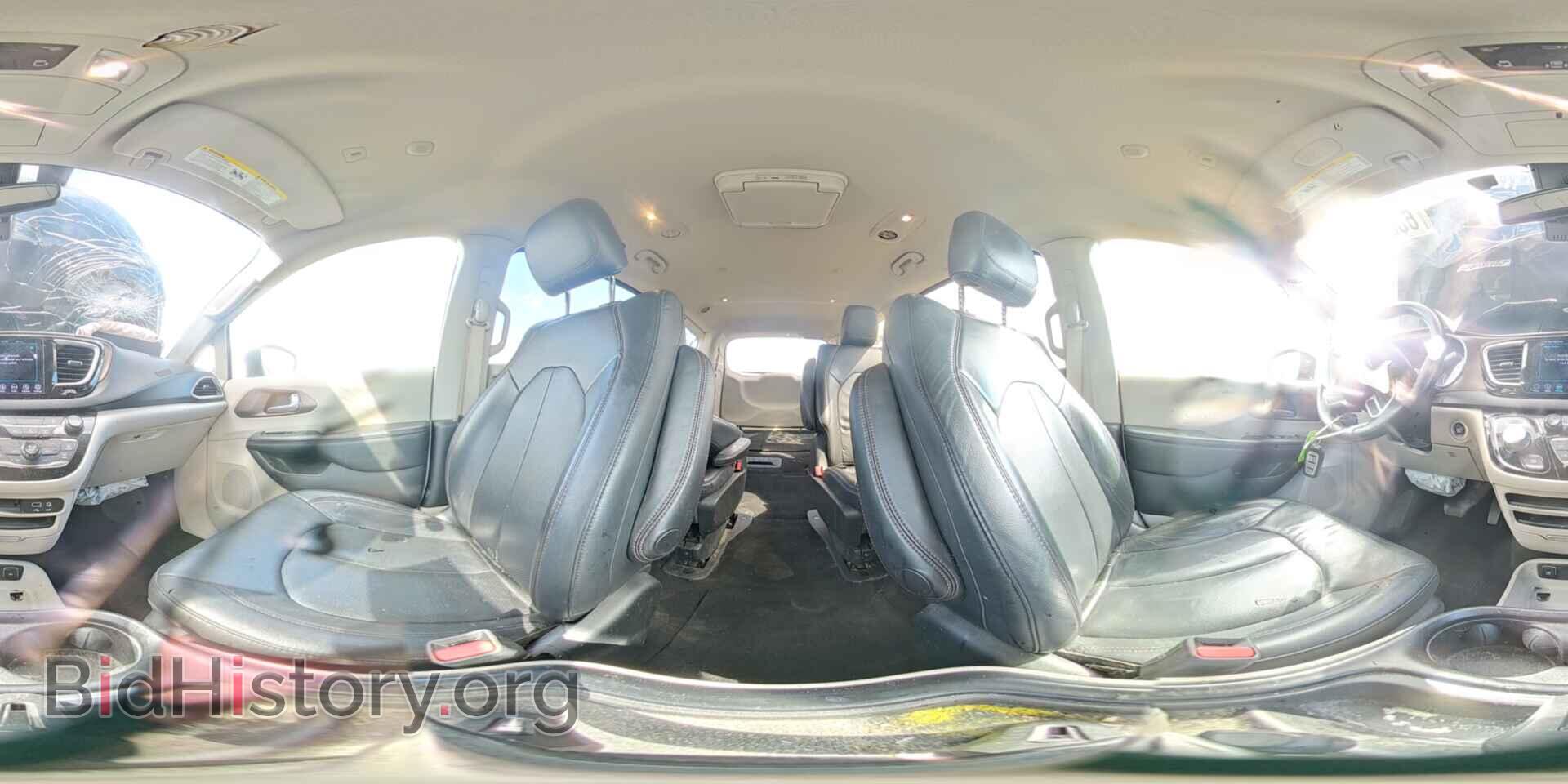 2018 CHRYSLER PACIFICA - VIN: 2C4RC1L72JR359323 - Photo 15