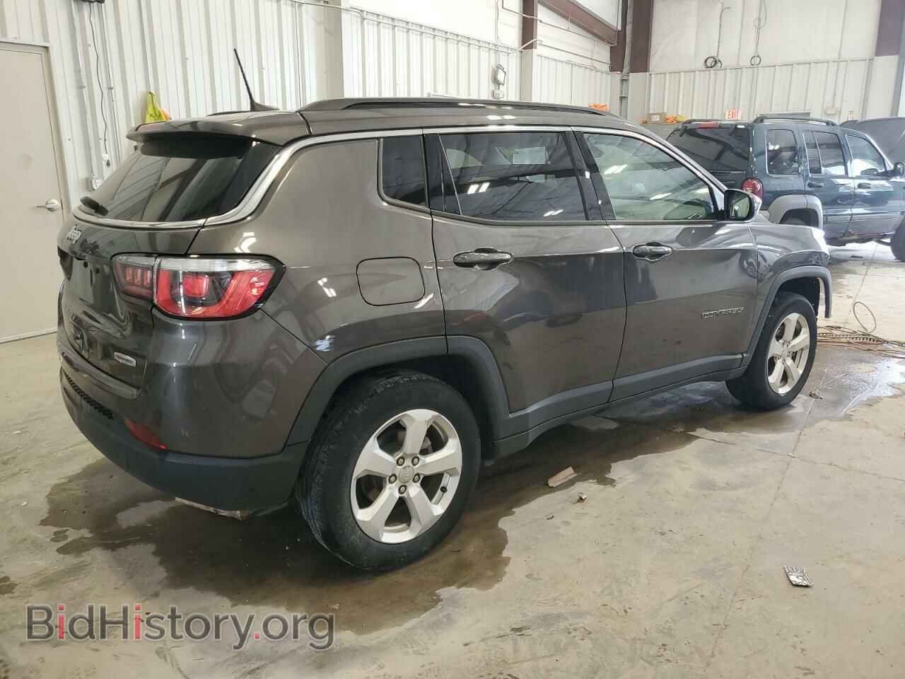 2018 JEEP COMPASS - VIN: 3C4NJCBBXJT123473 - Фото 3