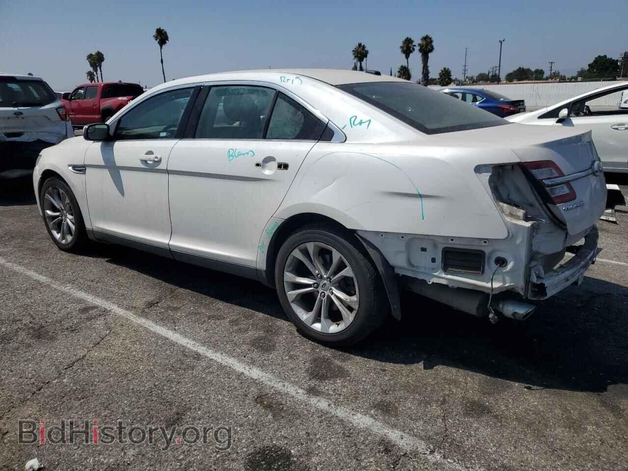 2013 FORD TAURUS - VIN: 1FAHP2E82DG120958 - Фото 2
