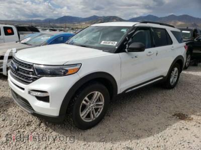 2023 Ford EXPLORER XLT, белый — VIN 1FMSK8DH5PGA87828, Copart
