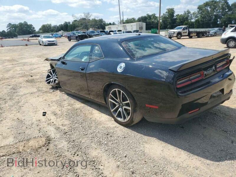 2023 Dodge CHALLENGER (VIN 2C3CDZBTXPH525557) — фото 2 из 12