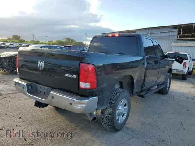 2018 RAM All Models - VIN: 3C6UR5CL4JG109950 - Photo 4