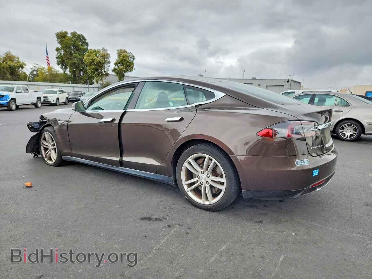 2014 TESLA MODEL S - VIN: 5YJSA1S17EFP29414 - Фото 2
