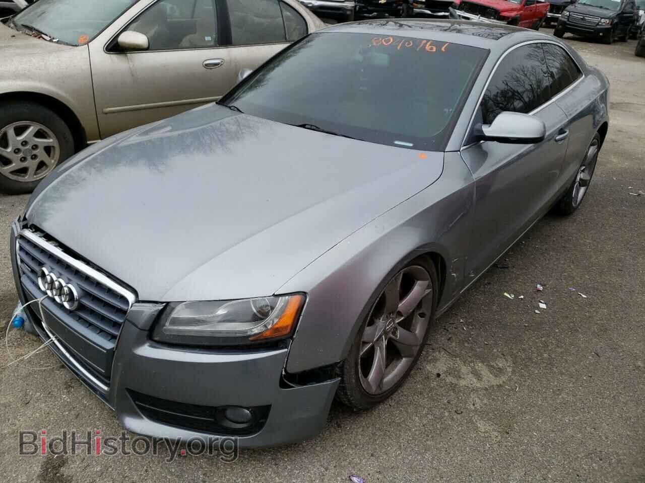 2010 AUDI A5 - VIN: WAULFAFR7AA037787 - Фото 2