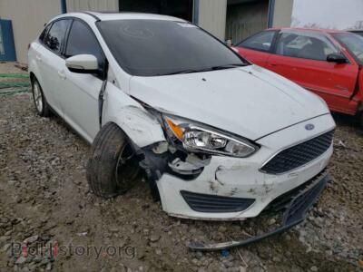 2016 Ford FOCUS Focus SE, белый — VIN 1FADP3F20GL294215, Copart
