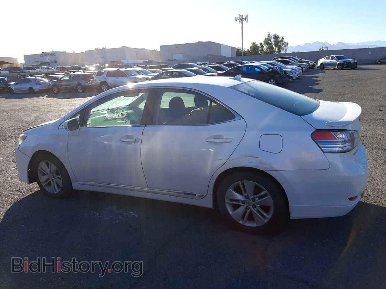 2010 LEXUS HS - VIN: JTHBB1BA5A2004712 - Photo 2