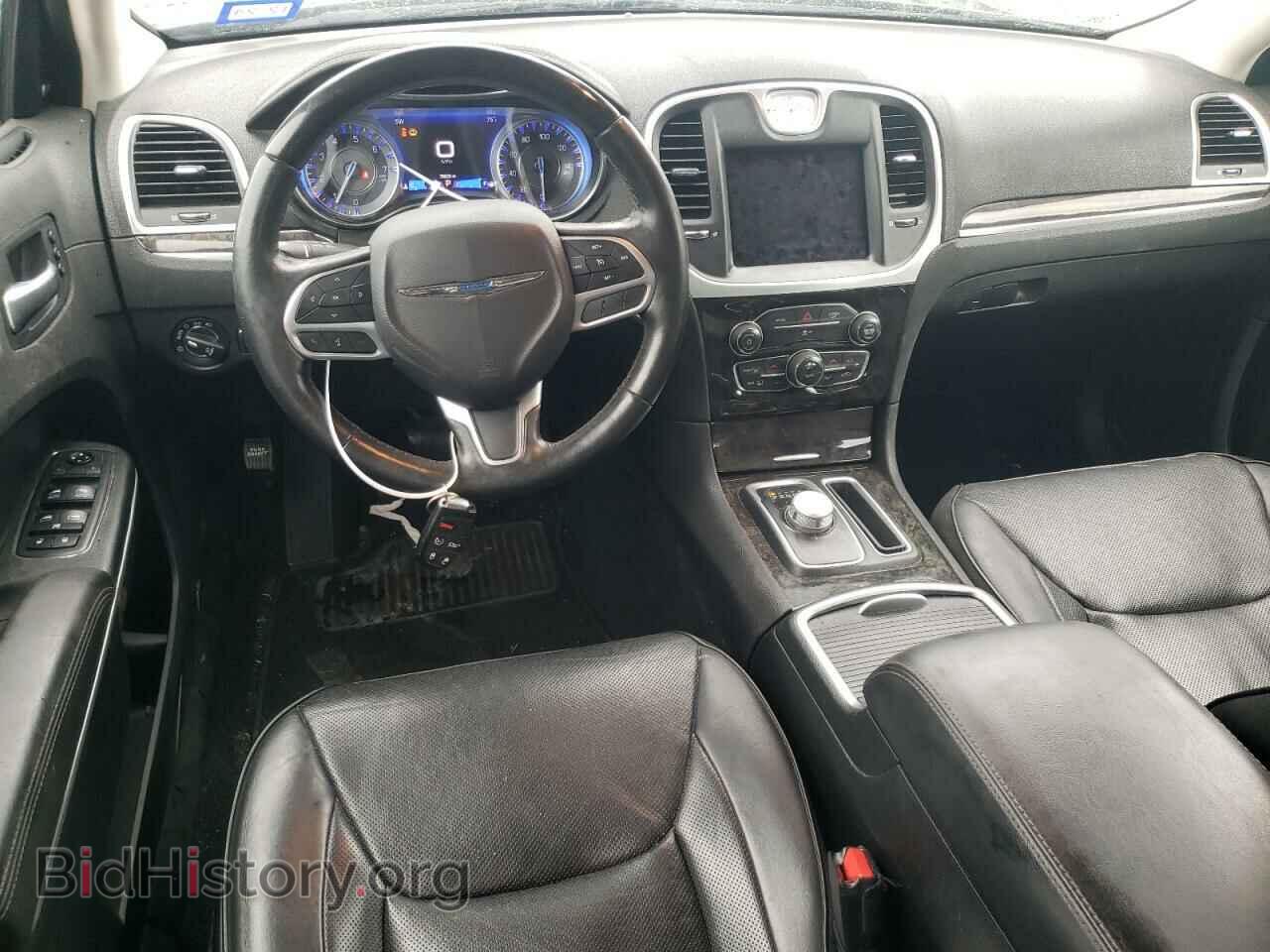 2019 CHRYSLER 300 - VIN: 2C3CCAEG3KH577494 - Фото 8