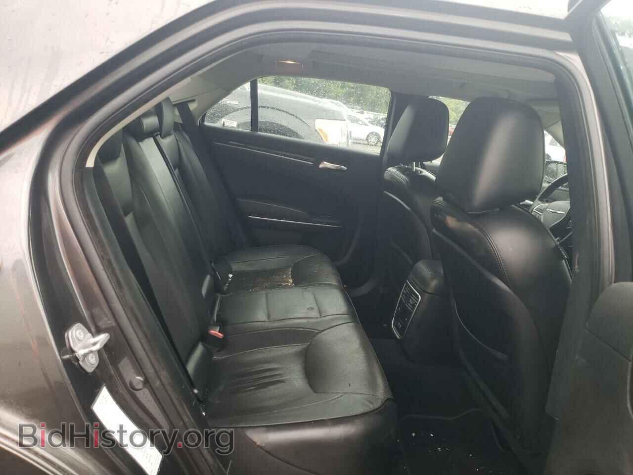 2019 CHRYSLER 300 - VIN: 2C3CCAEG3KH577494 - Фото 10