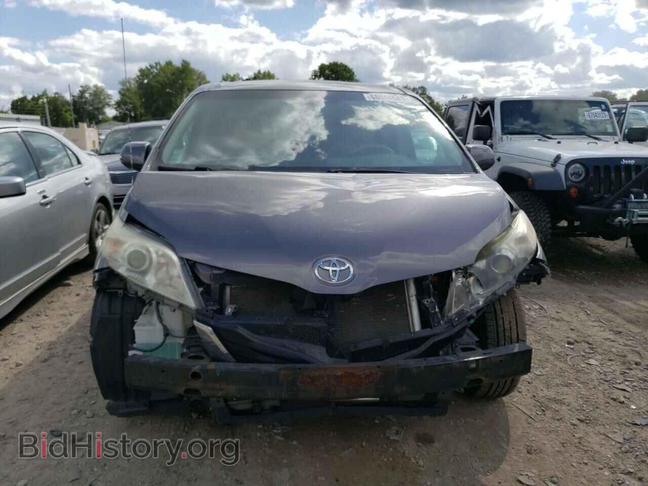 2011 TOYOTA All Models - VIN: 5TDKK3DC8BS026418 - Фото 5