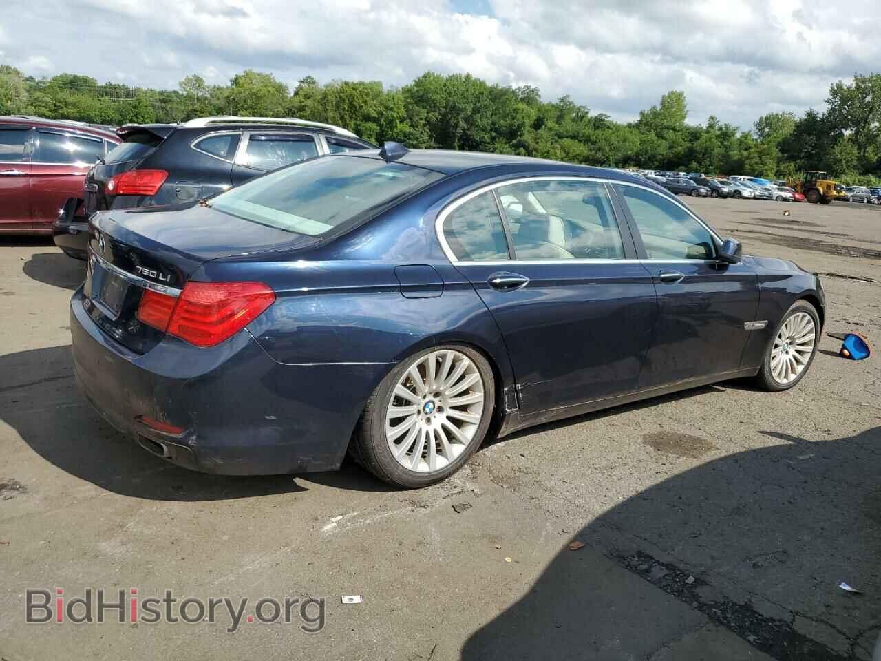 2011 BMW 7 SERIES - VIN: WBAKC8C54BC431901 - Фото 3