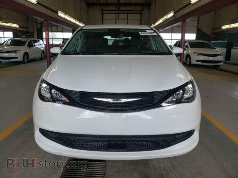 2023 Chrysler MINIVAN (VIN 2C4RC1CG4PR587901) — фото 5 из 13