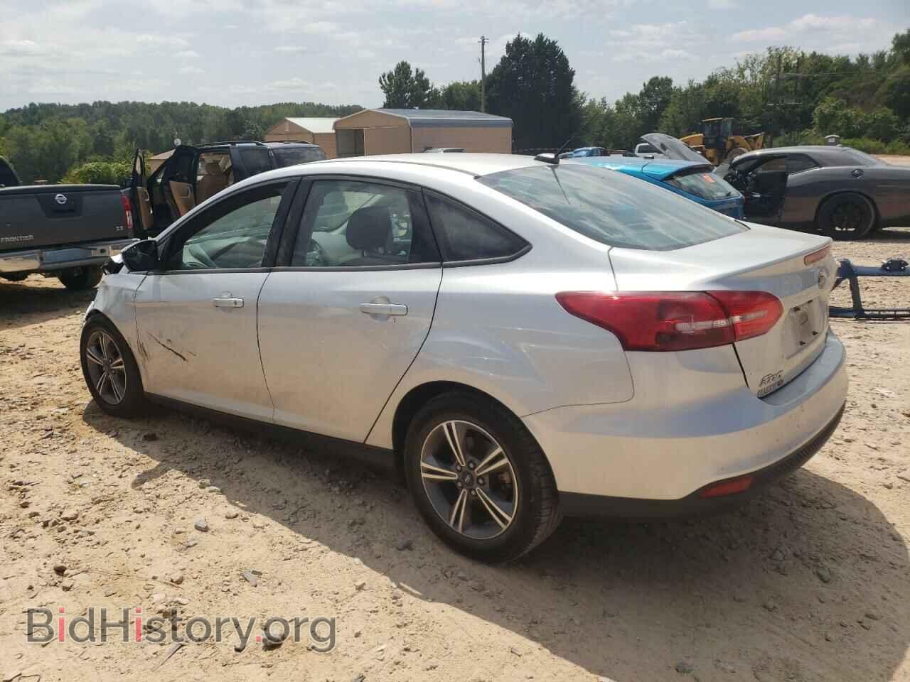 2018 FORD FOCUS - VIN: 1FADP3FE7JL248690 - Фото 2