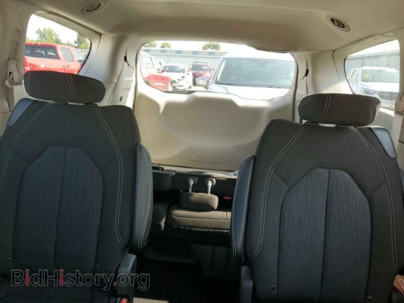 2023 Chrysler MINIVAN (VIN 2C4RC1CG8PR587965) — фото 10 из 13