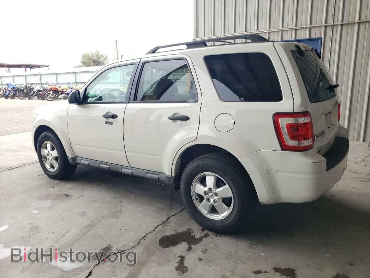 2011 FORD ESCAPE - VIN: 1FMCU0DG8BKA07290 - Фото 2